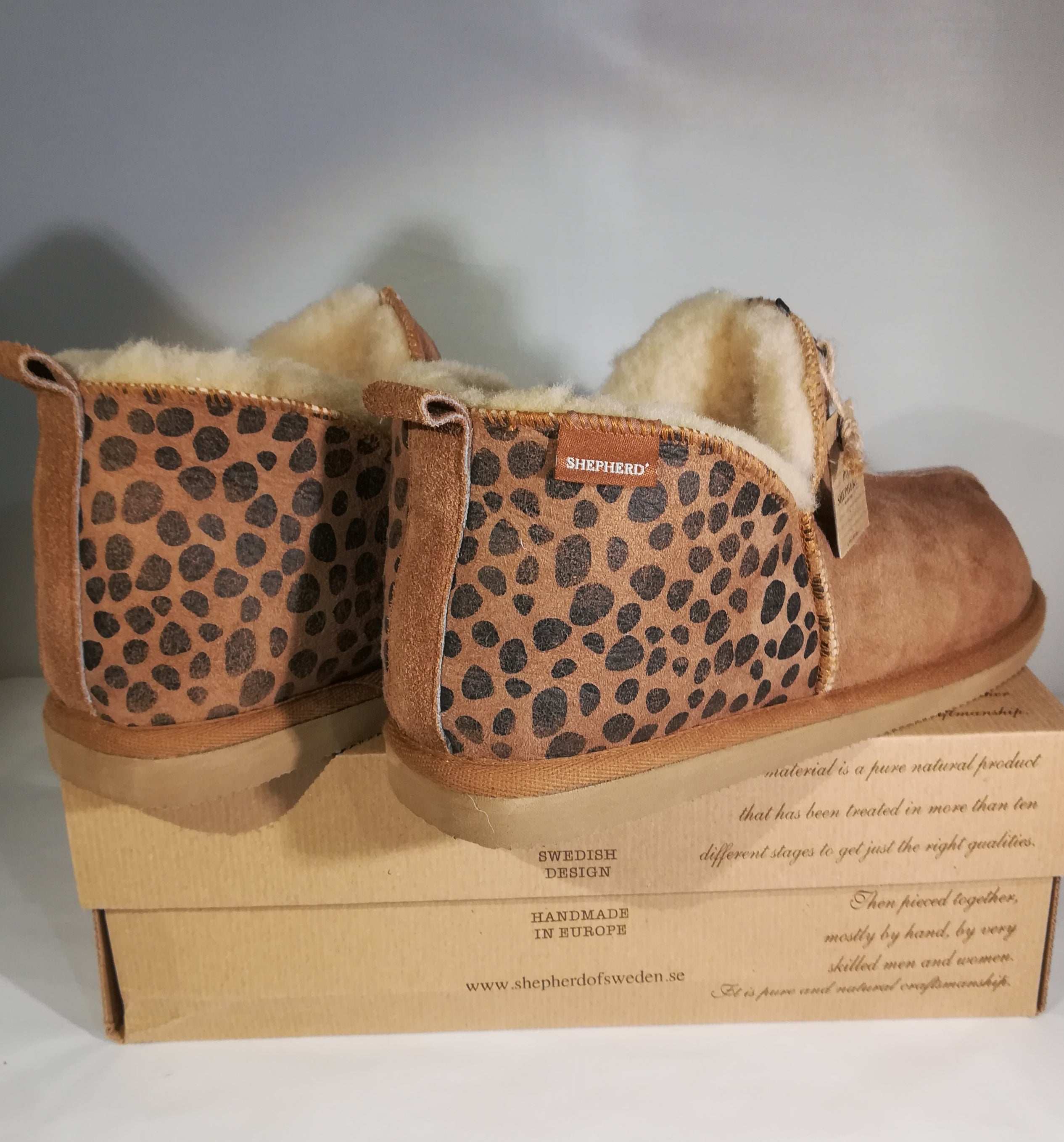 Slippers: 'Annie' Leopard/Chestnut