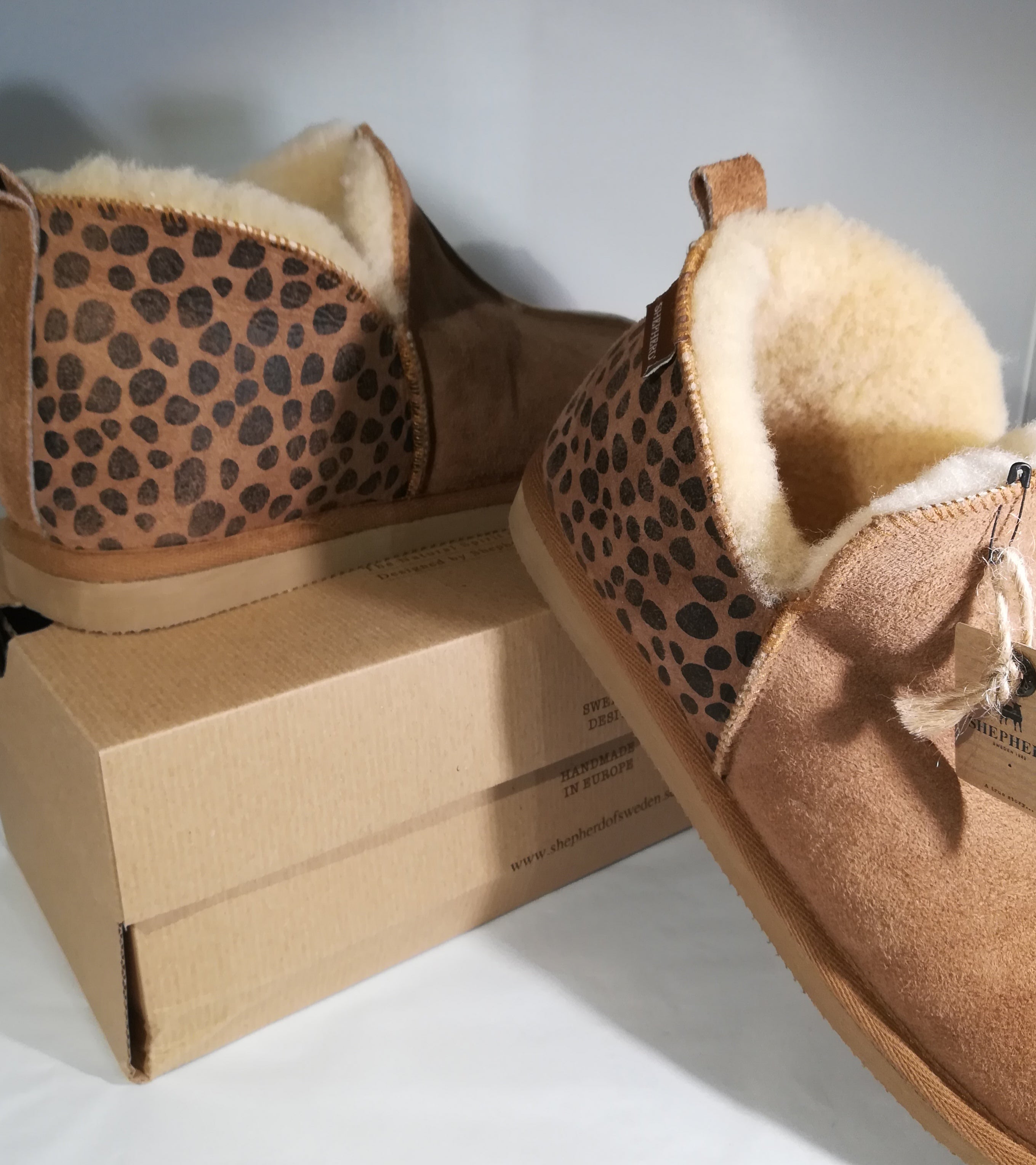 Slippers: 'Annie' Leopard/Chestnut